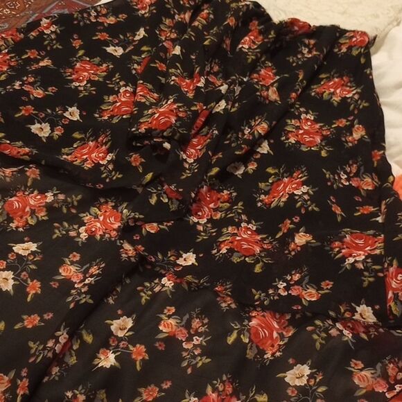 Lace and floral high low dress - Picture 5 of 12